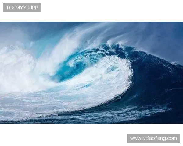 万层浪：在时代的洪流中，每一次拍打都意义非凡