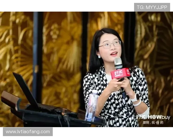 剧雪：当坚韧与温柔交织，绽放独一无二的女性力量